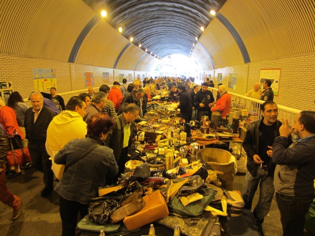 The same tunnel is used as a flea market on Sundays. Nothing was in order, the junk for sale was simply thrown into heaps on the stall tables. 
